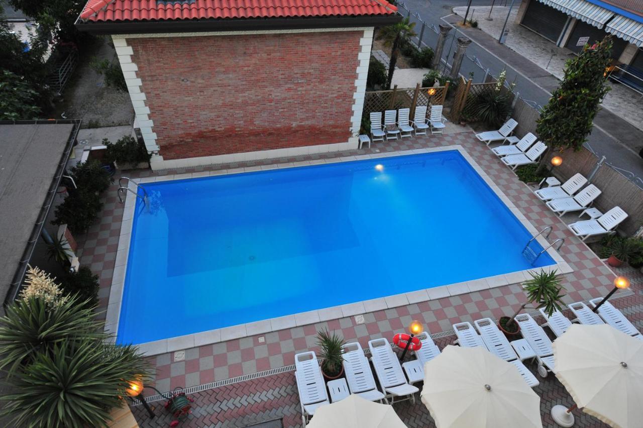 Franca 3*